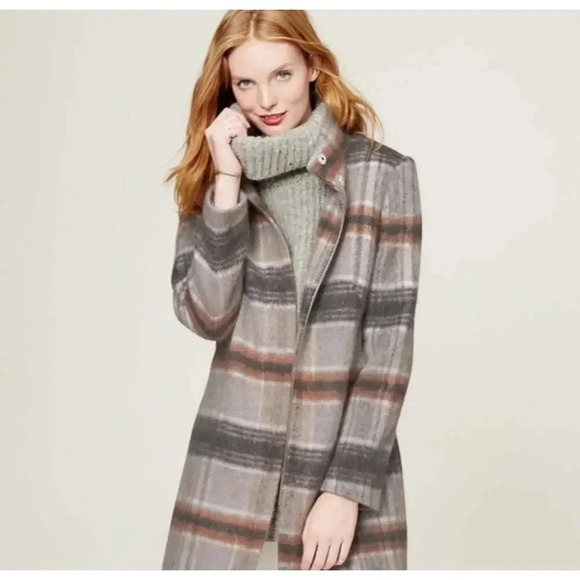 Ann Taylor LOFT Jackets & Blazers - Ann Taylor Loft wool blend gray plaid funnel neck coat size XSP.